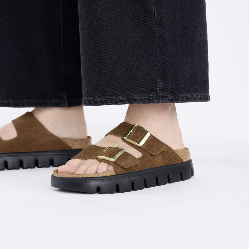 BIRKENSTOCK ARIZONA PLATEFORME EN DAIM THÉ FONCÉ
