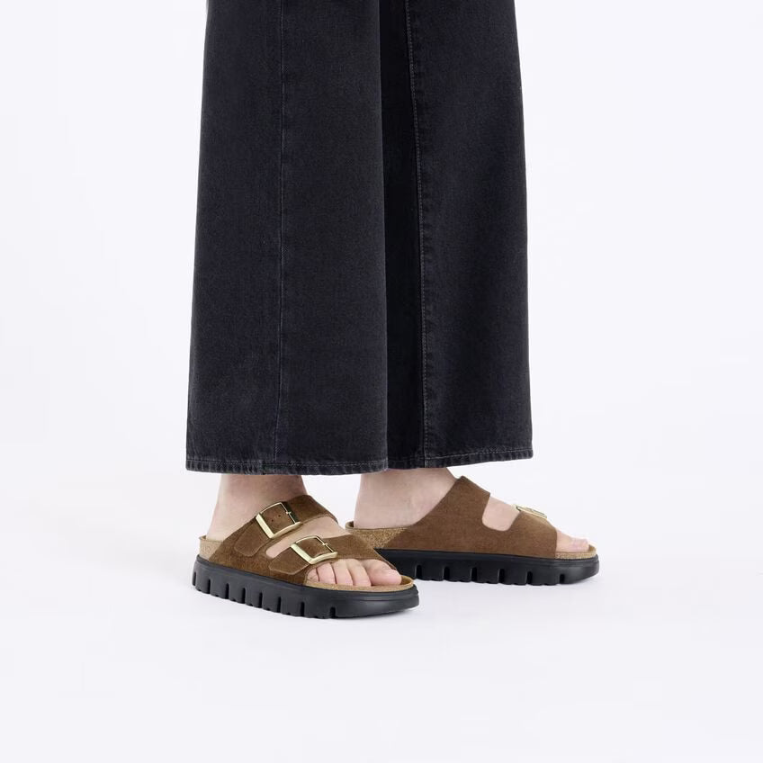 BIRKENSTOCK ARIZONA PLATEFORME EN DAIM THÉ FONCÉ