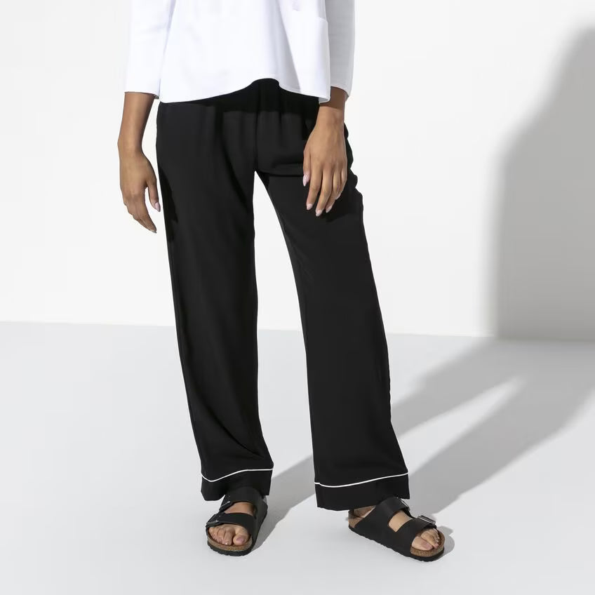 BIRKENSTOCK ARIZONA SOFT FOOTBED BLACK OILED LEATHER