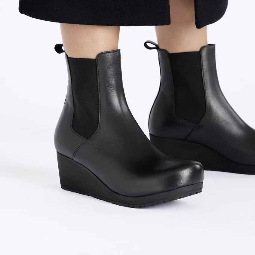 Birkenstock Ebba Slip On Leather Black