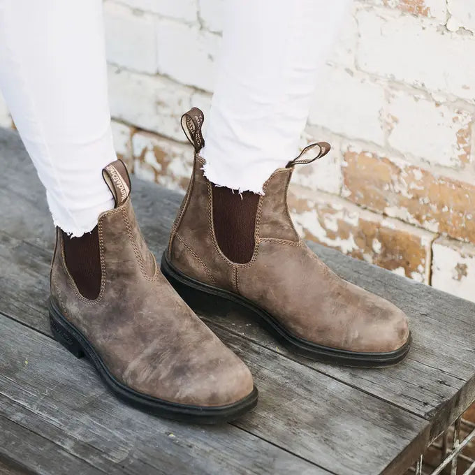 BLUNDSTONE 1306 Chisel Toe Dress