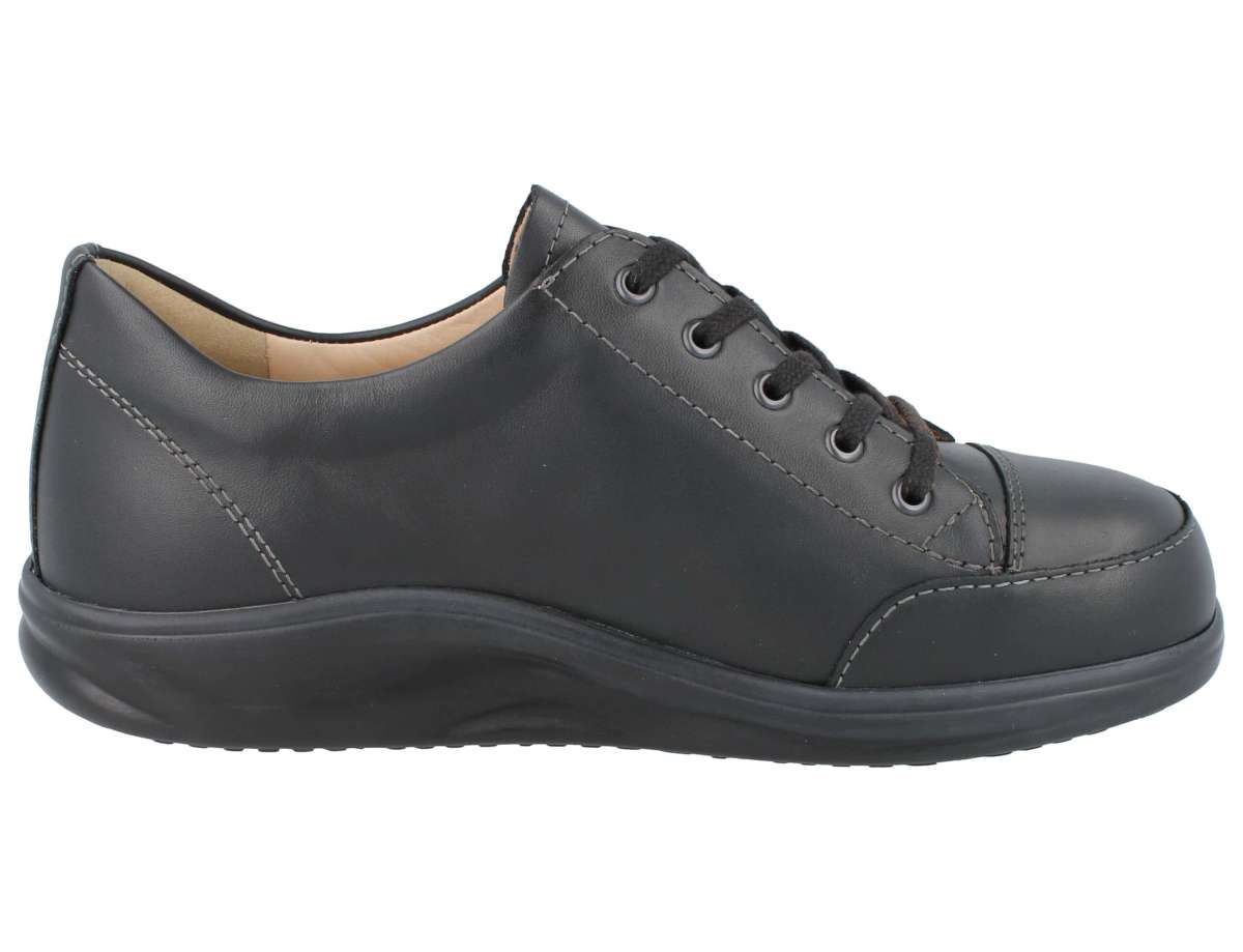 BASKETS FINN COMFORT IKEBUKURO À LACETS EN CUIR NAPPA NOIR