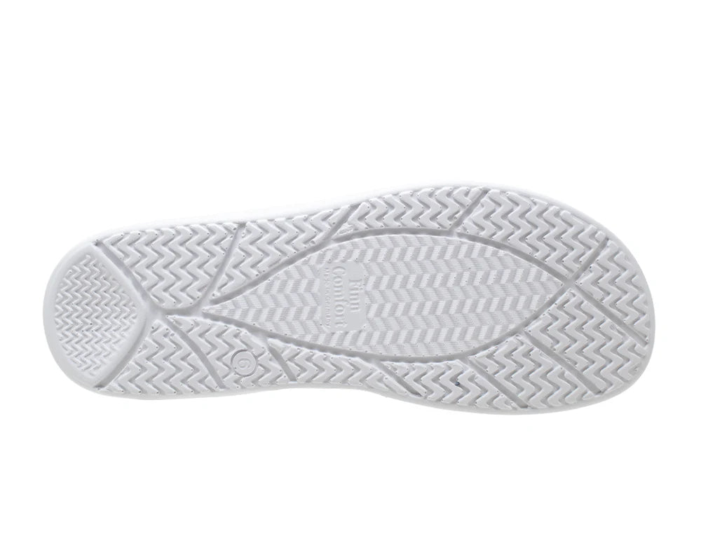 Finn Comfort Womens's White sneaker sole with tread pattern on a white background