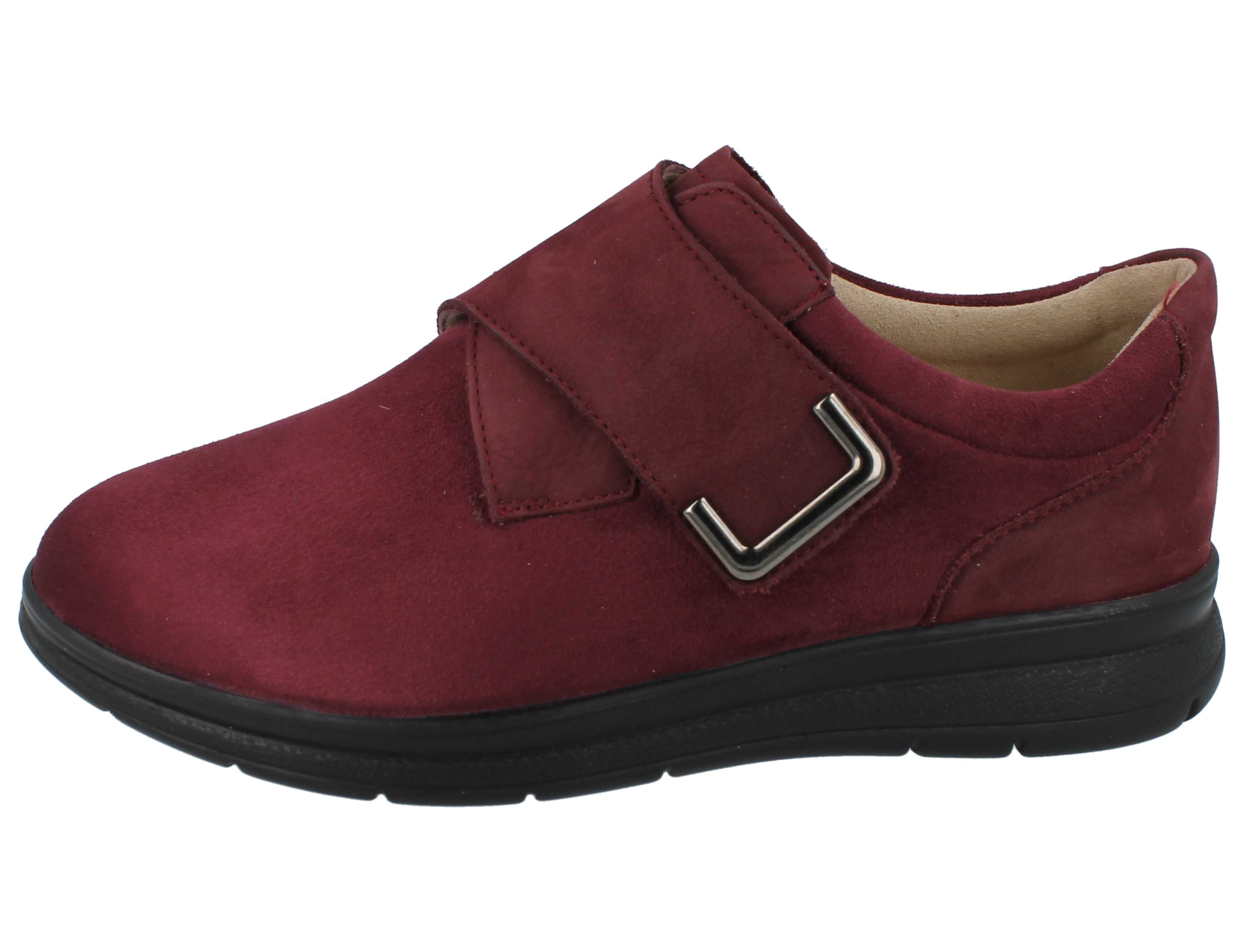 Finn Comfort Neiva Bordeaux shoe with a buckle on a white background