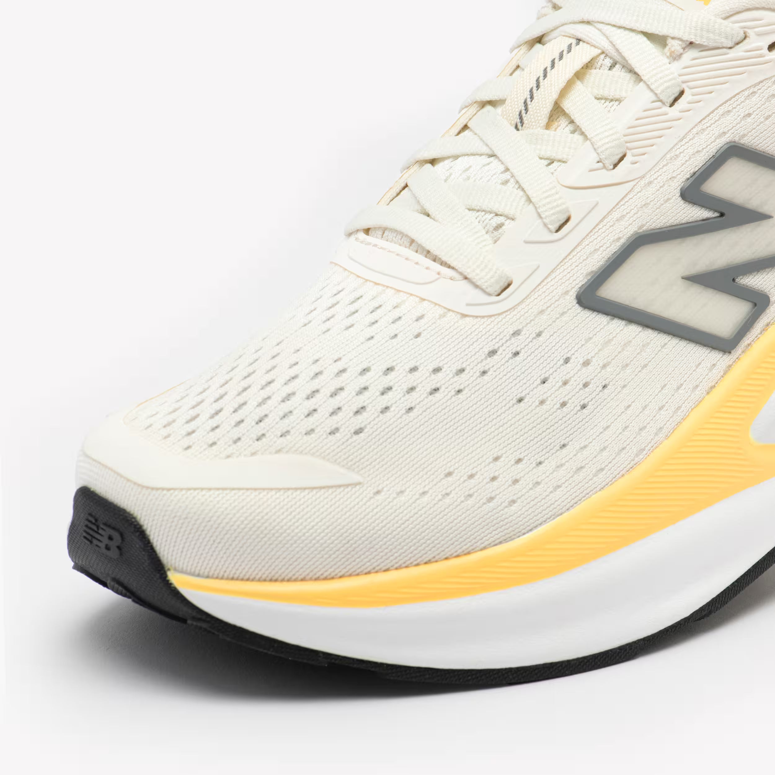 Detail view of New Balance Kaiha Road v2 women’s shoe angled view cushioned performance. New Balance Canada shop on Foot Sensation online store.
