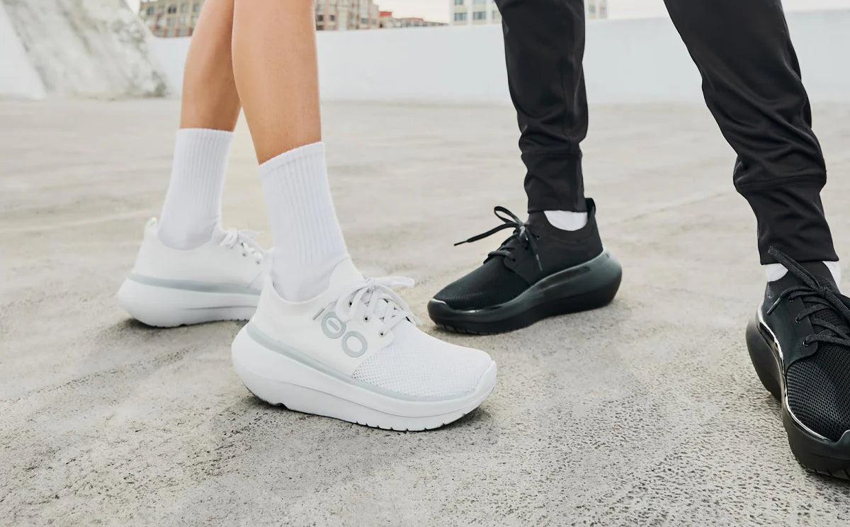 Chaussures à lacets OOFOS OOMY STRIDE pour femmes