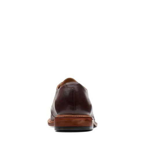N° 16 CUIR ACAJOU DOUX ET BAS