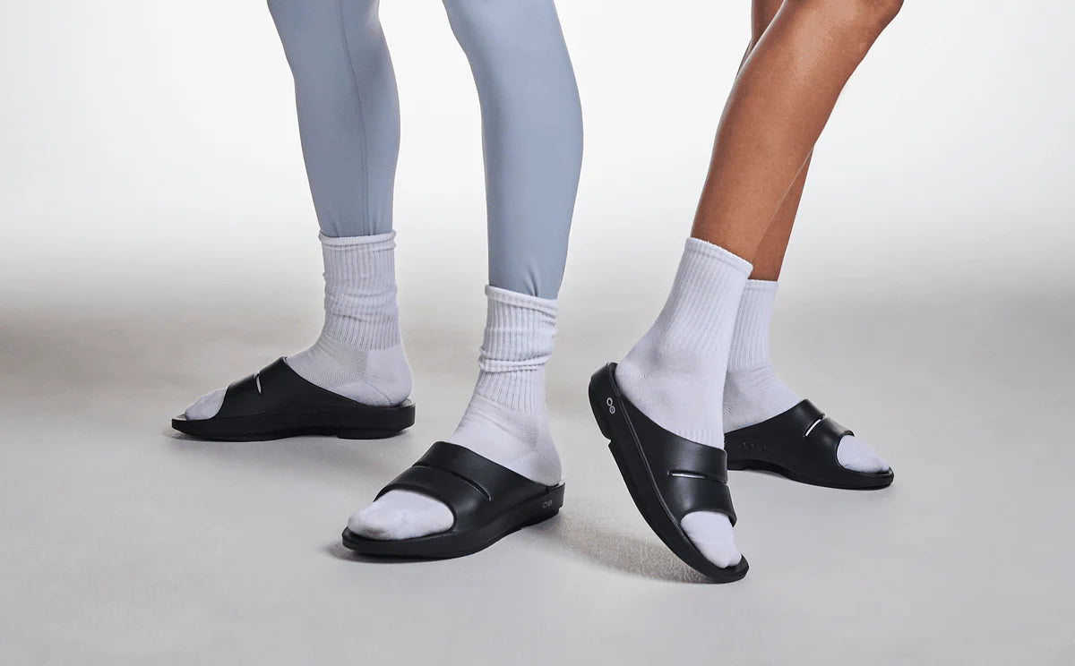 OOFOS OOahh Black Slide Sandal