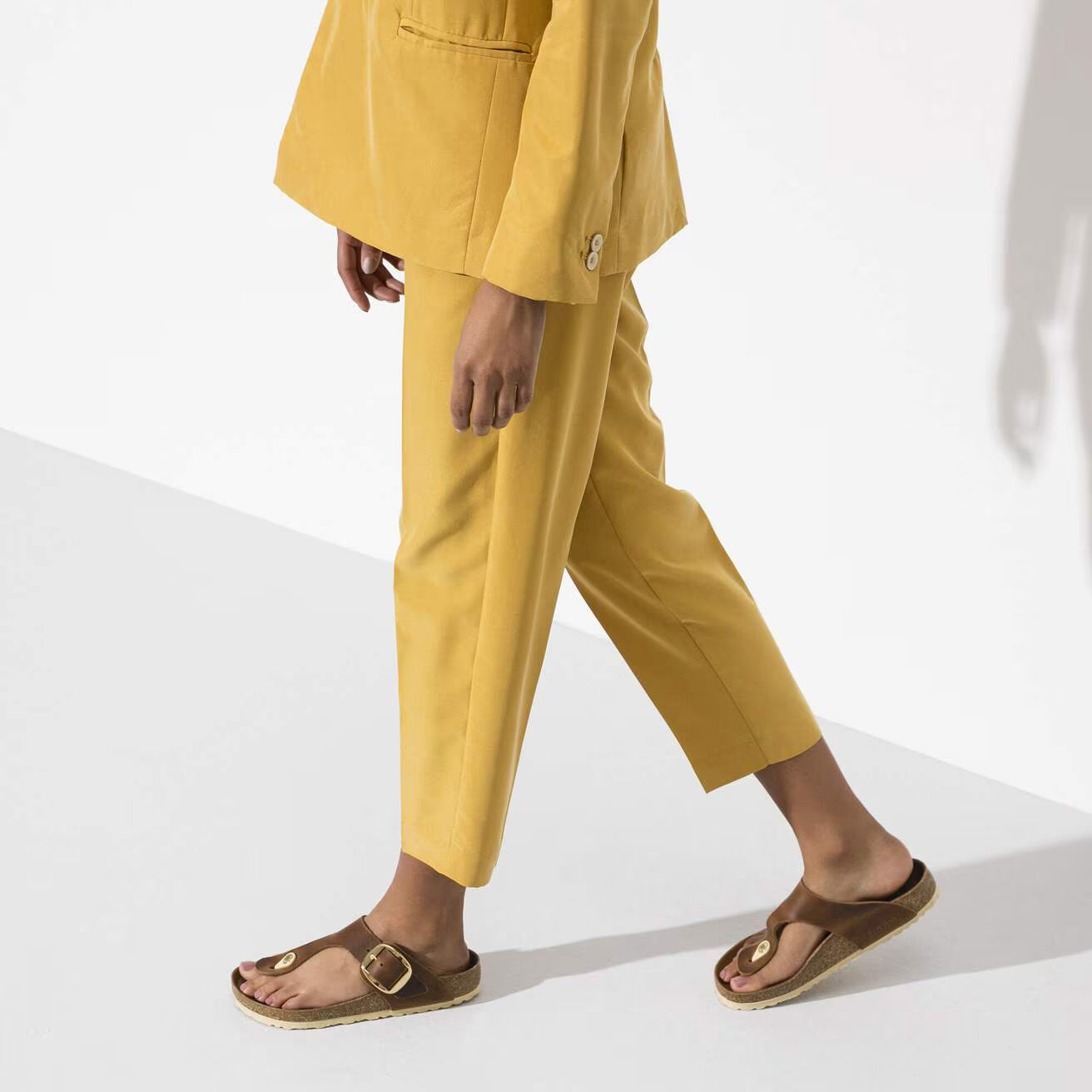 BIRKENSTOCK GIZEH BIG BUCKLE CUIR HUILÉ COGNAC