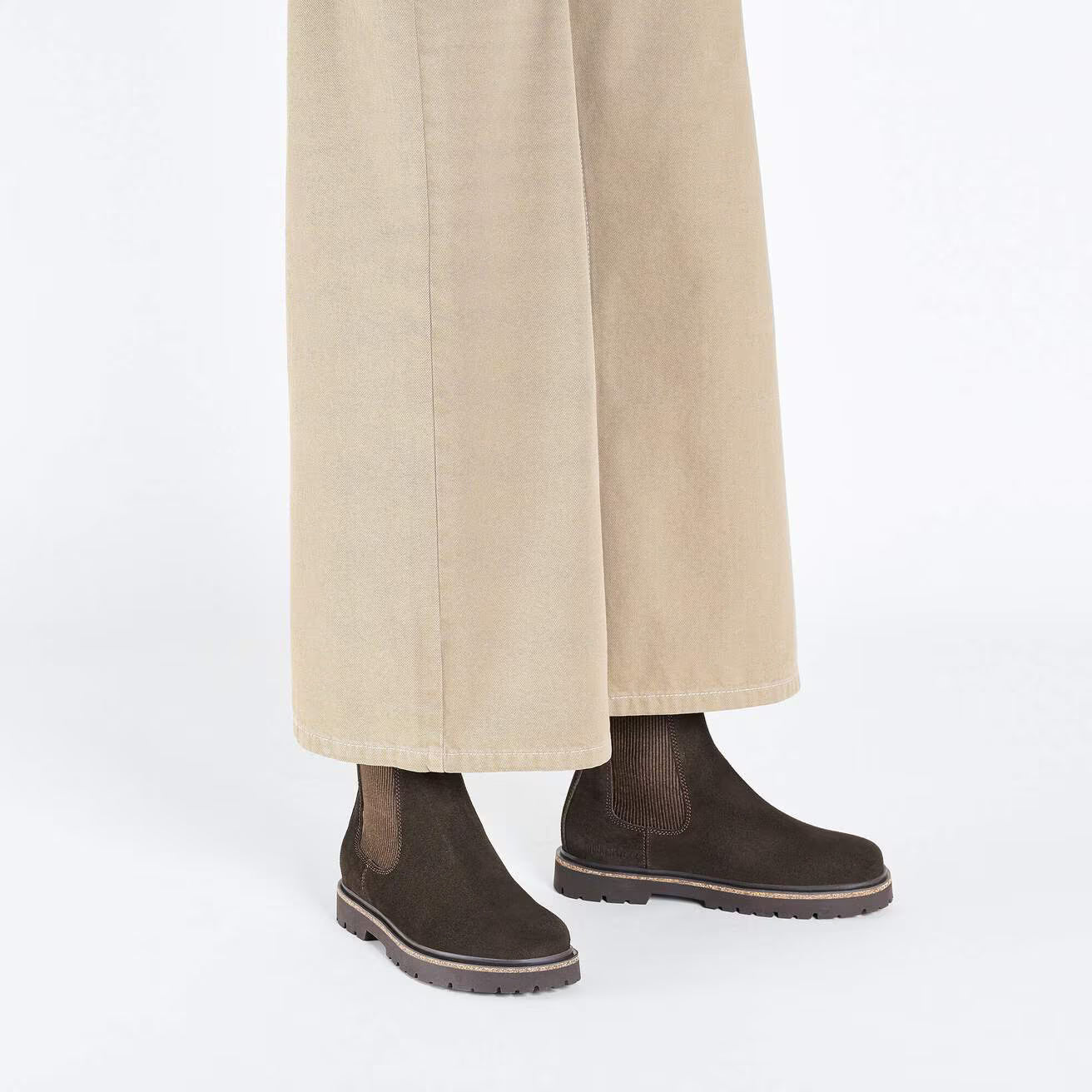 BIRKENSTOCK HIGHWOOD SLIP-ON EN DAIM MOKA