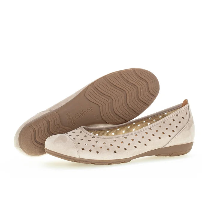 GABOR BALLET PERF FLAT