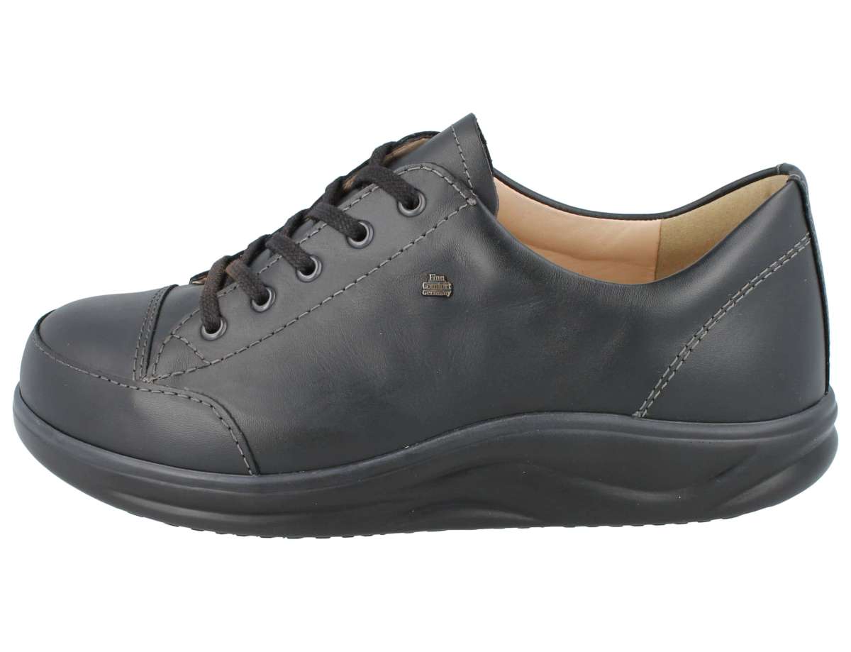 BASKETS FINN COMFORT IKEBUKURO À LACETS EN CUIR NAPPA NOIR