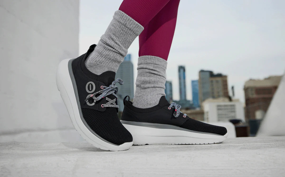 Chaussures à lacets OOFOS OOMY STRIDE pour femmes