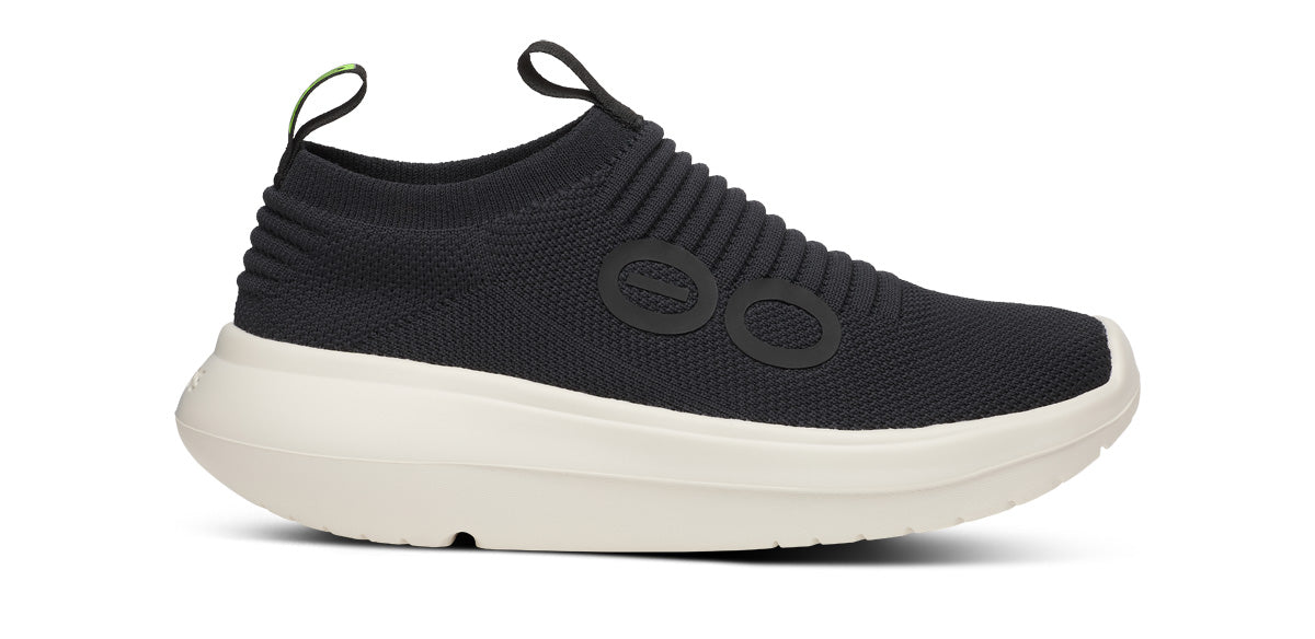 OOFOS OOMY ZEN CHALK SLIP ON NOIR POUR FEMMES