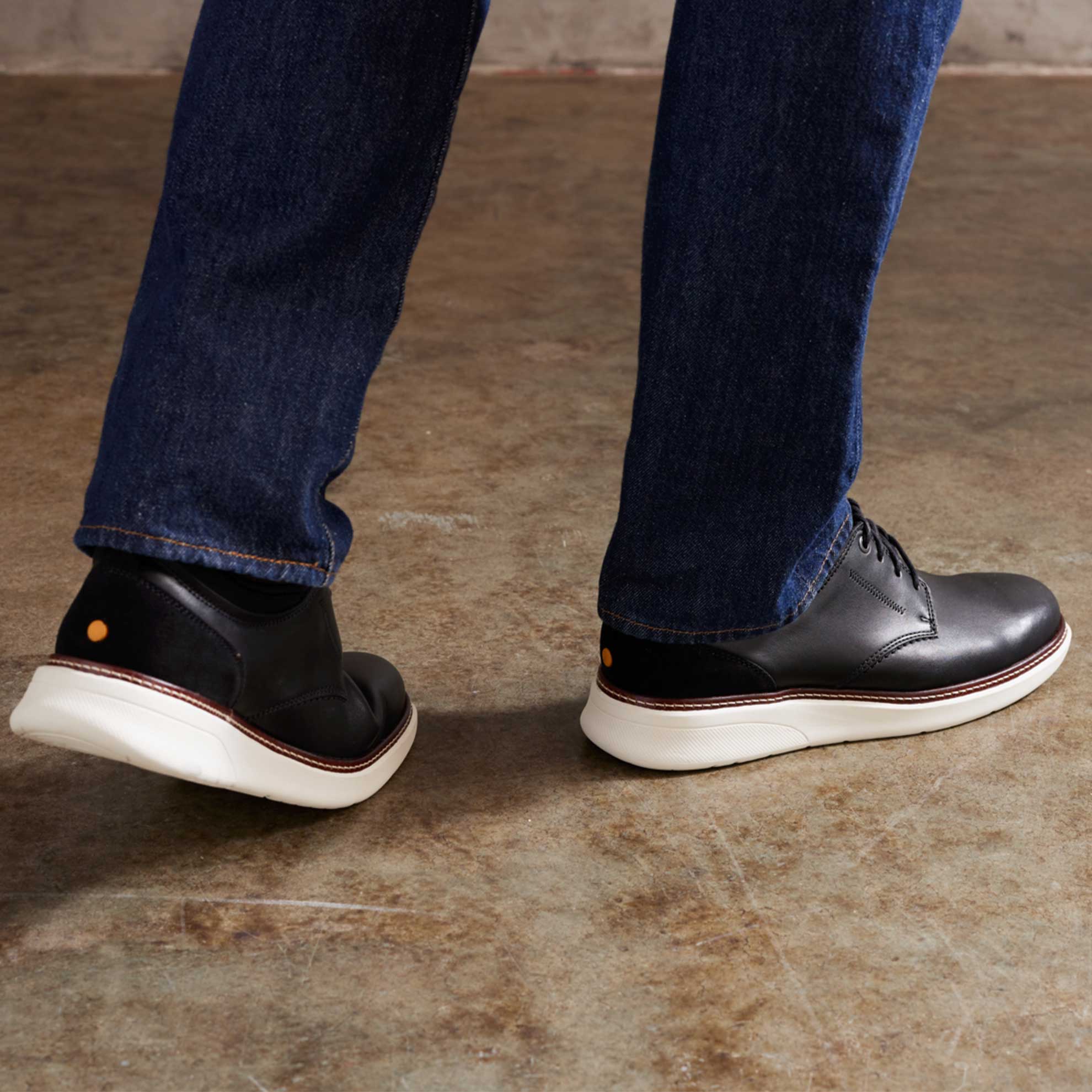 SAMUEL HUBBARD HUBBARD RAFAEL À LACETS EN CUIR