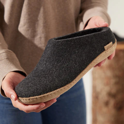 CHAUSSONS GLERUPS EN CUIR À ENFILER ANTHRACITE