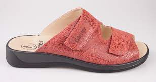 GANTER FABIA OPEN BACK RED CRUSH VELOUR