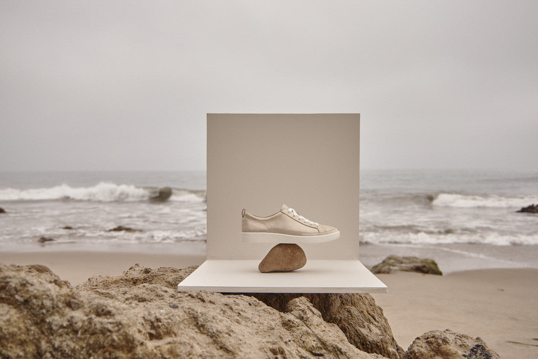 VIONIC WINNY SNEAKER LACE UP